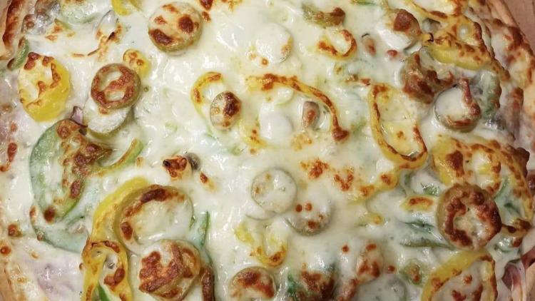 Around the World pizza from Amo Pizza