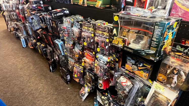 Star Trek items at D's Vintage Toys & Collectibles