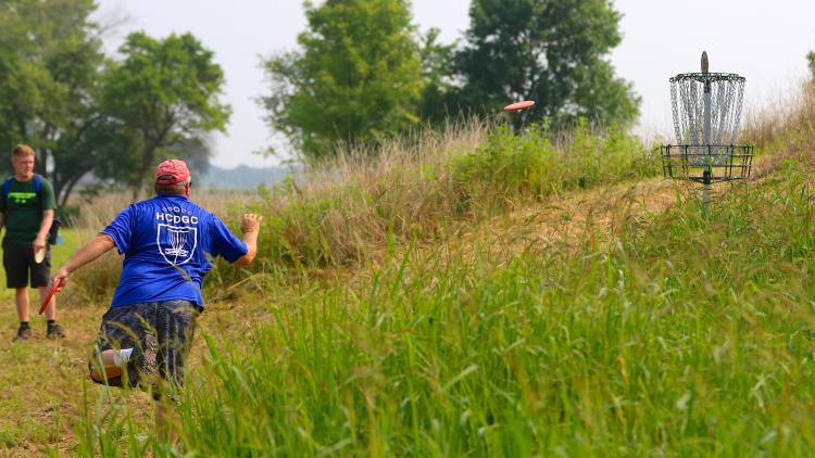 The 18-hole disc golf course at W.S. Gibbs Memorial Park is very popular. (Photo by Brad Poreda)