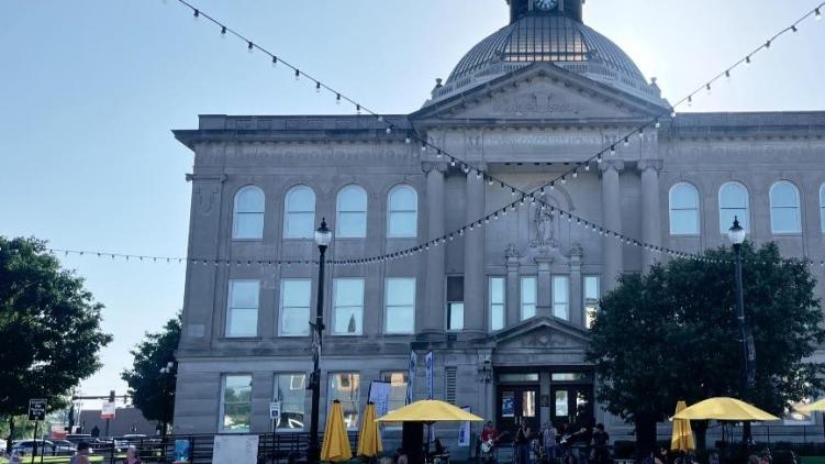 Lebanon Courthouse Square