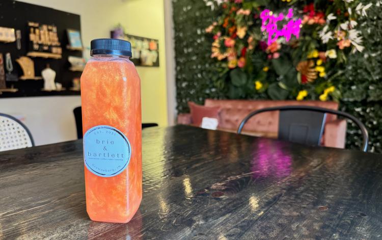 Sparkly Glittery Lemonade at Brie and Bartlett