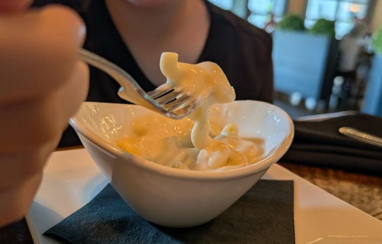 Barley Thyme's White Cheddar Mac & Cheese