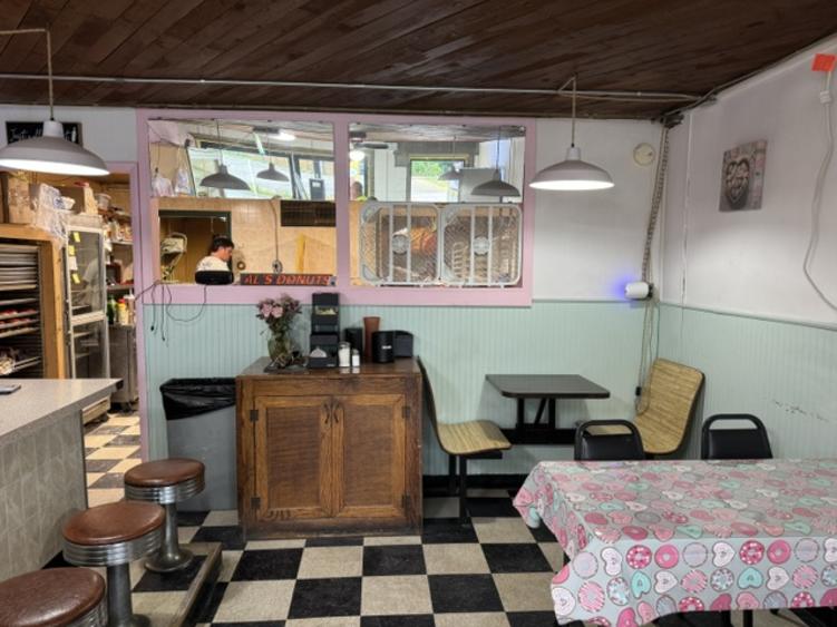 Al's Donuts in Plainfield, IN (July 2026)