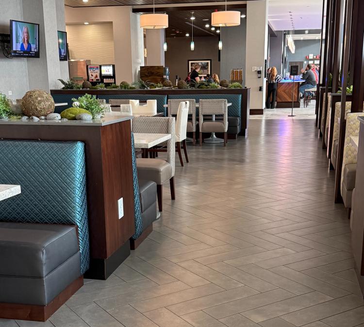 The Local Kitchen & Tap, Plainfield