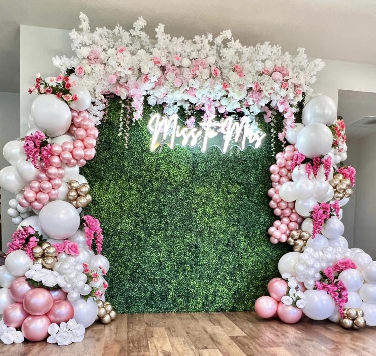 KolorPop Designz can make your wedding, party or get-together POP! (Photo by KolorPop Designz on Facebook)