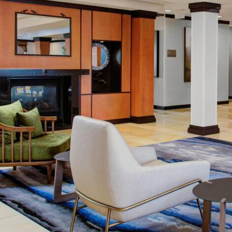 Fairfield Inn & Suites lobby in Avon