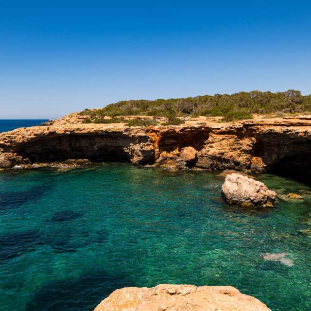 Responsible tourism in Ibiza: how to travel more mindfully