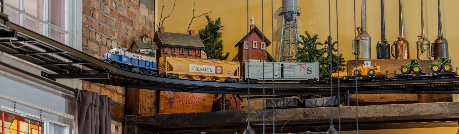 Indiana Dunes: A Train Enthusiast's Guide to Rail Adventures, image size:1920x563