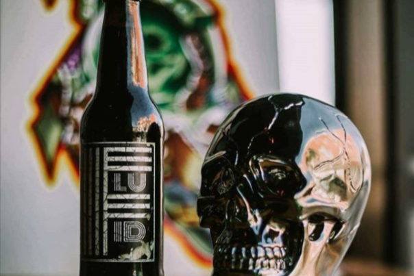 skull-and-bottle-Fluid-