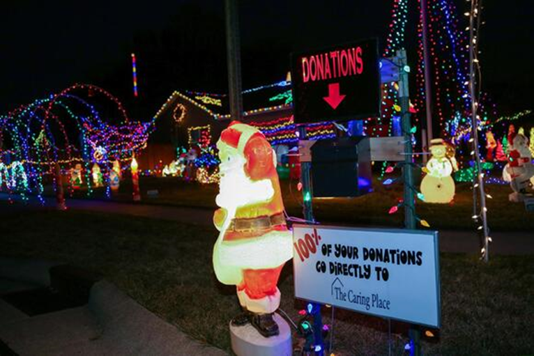 Bozak Family Light Show