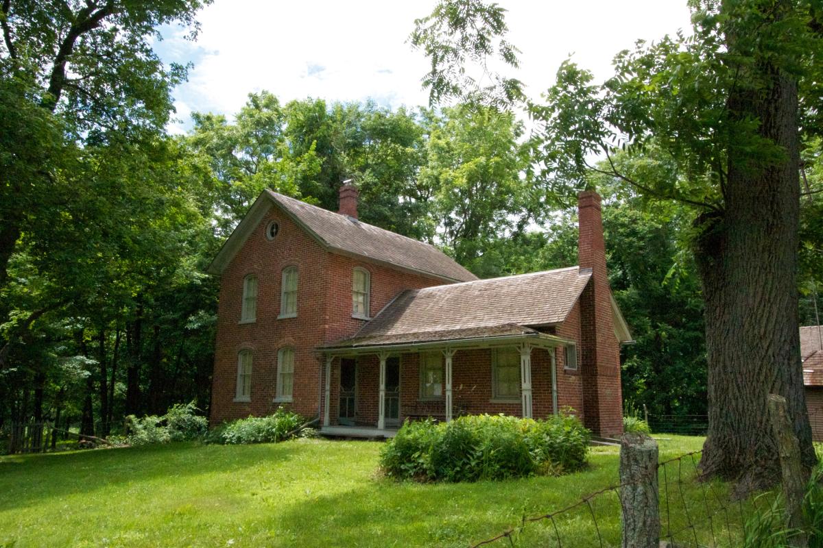 Bailly_Chelberg_Chesterton_12292_y369z1