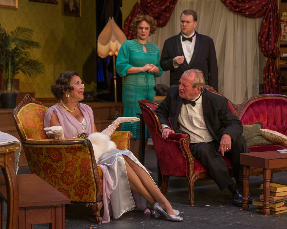 Memorial_Opera_House_IDT