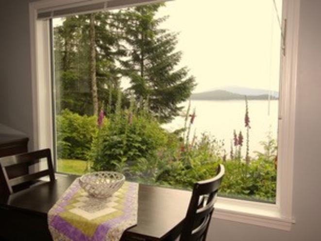 AKNS OVR dining table view