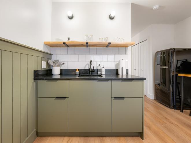 Green Studio Kitchenette