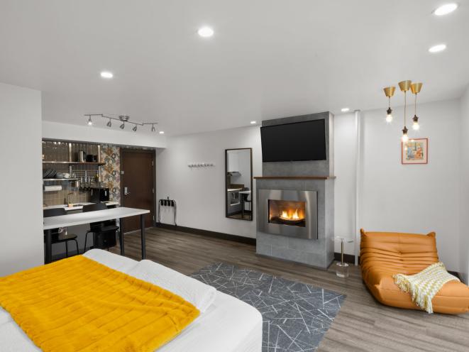 Penthouse King Suite