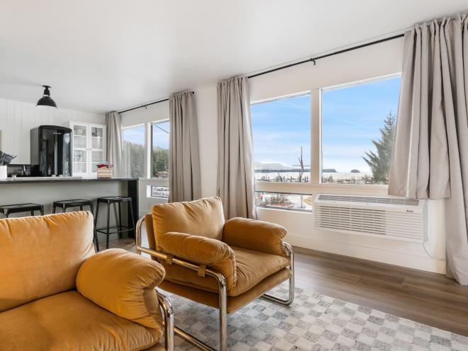 One Bedroom Apartment Living Room 3