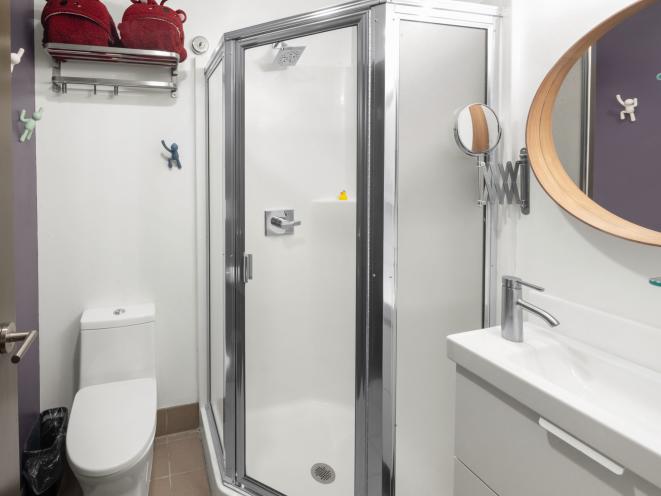 Corner Shower Bathoom