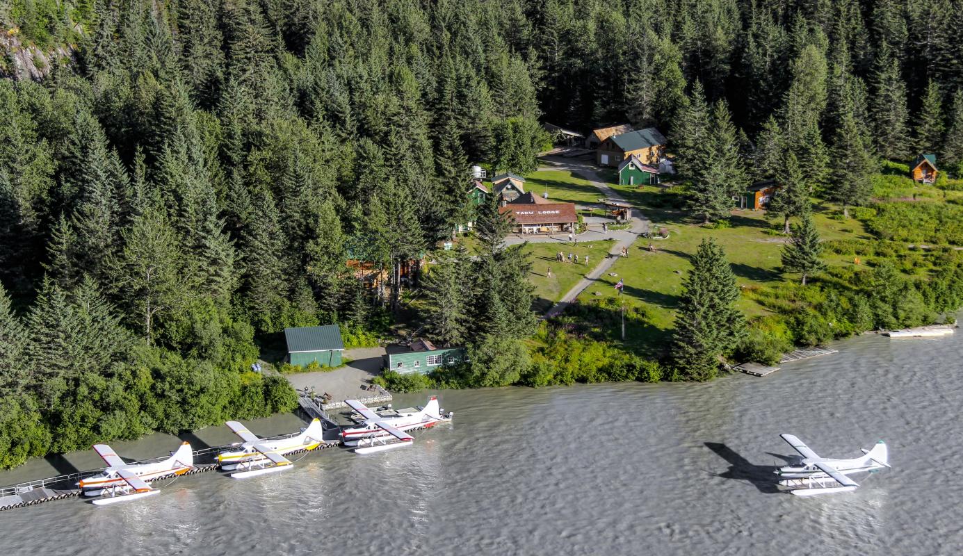 Taku Taku lodge seaplane excursion - Touristvisitorguides.com