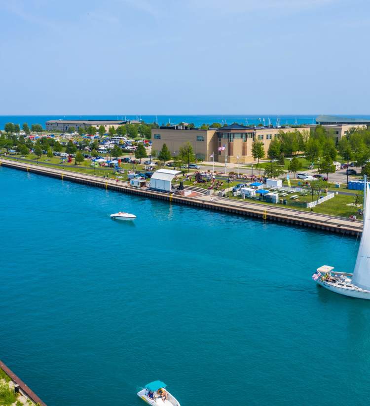 Lake Michigan Weekend Getaways near Chicago, Kenosha Lake Michigan, Kenosha WI lakefront