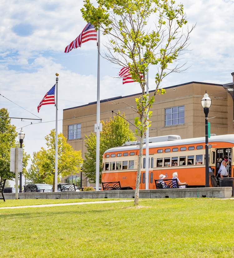 Electric Streetcar traveling by Civil War Museum