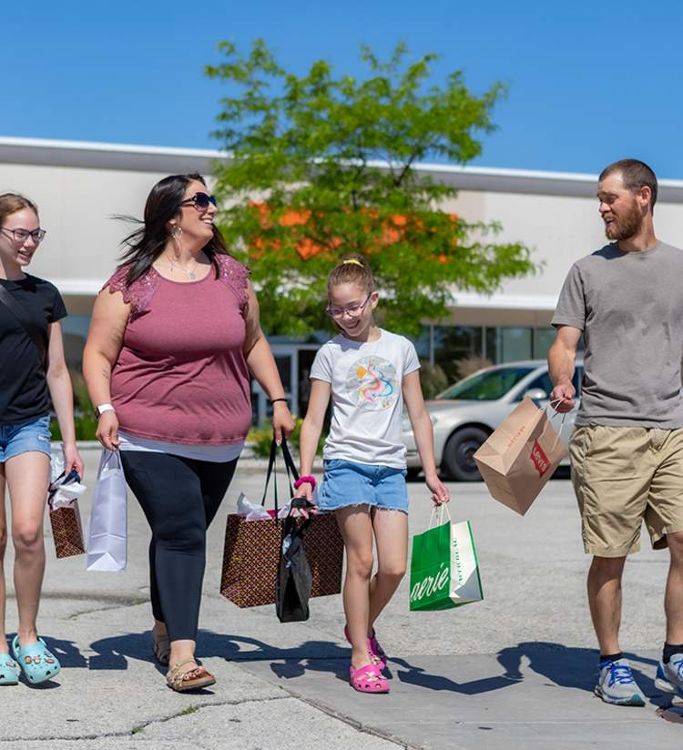 shopping at Pleasant Prairie Premium Outlets