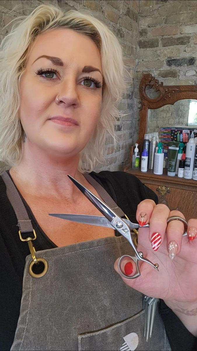salon on 6th