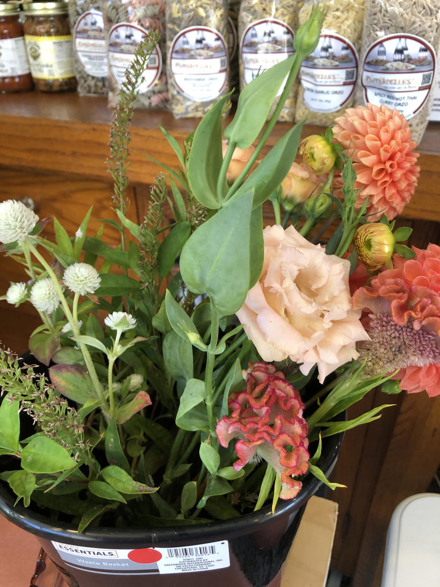 Fall Floral Workshop at EQUINOX
