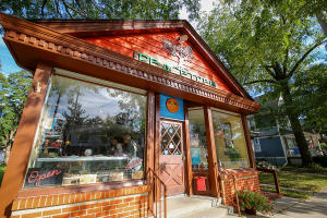 Peacetree Originals exterior