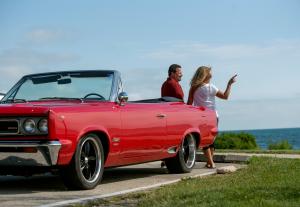 couple at Kenosha's Lake Michigan lakefront