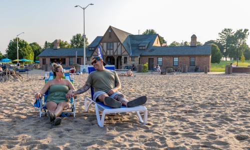 relaxing lakefront weekend getaways near Dubuque, Lake Michigan shoreline, Wisconsin harbor town