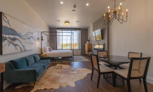 overnight getaways near Chicago, Kenosha WI overnight stay, Lake Michigan Kenosha