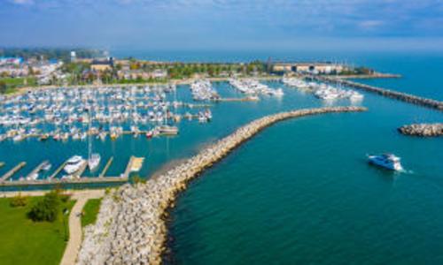 short getaways near Dubuque, Lake Michigan vacations, Kenosha harbor town