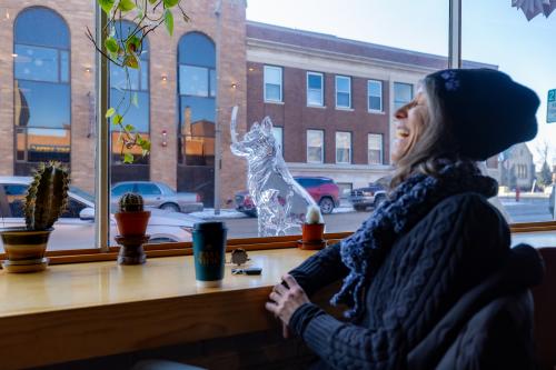 affordable weekend getaways near Dubuque, Kenosha Wisconsin hotels, family fun Midwest