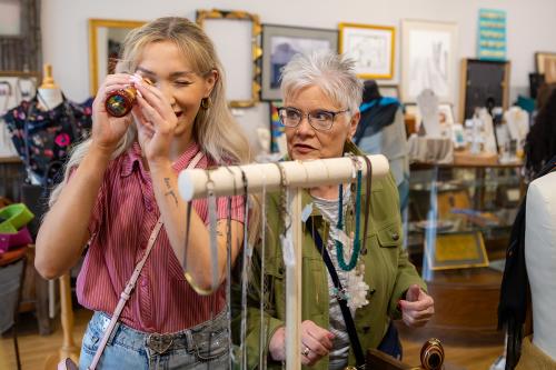 DeBerge's Framing & Gallery LLC