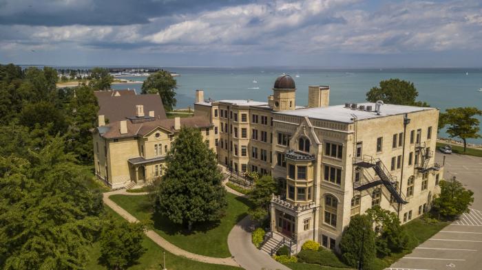 Kemper Center on Lake Michigan