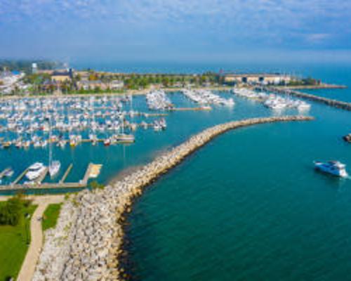 weekend lakefront getaways near Dubuque, Lake Michigan vacations, Kenosha waterfront