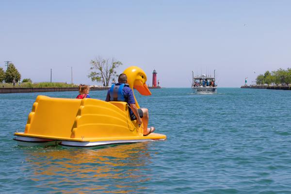 Things to Do with Kids near the Twin Cities, Kenosha family activities, kids lakefront fun