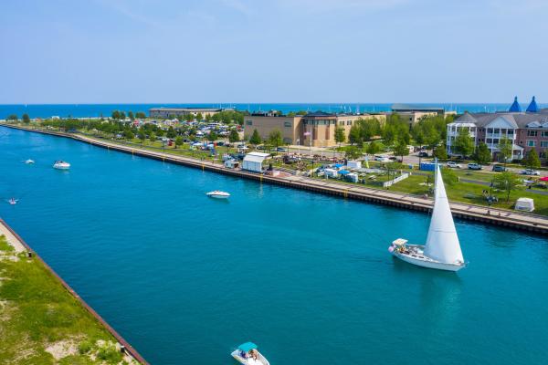 Lake Michigan Weekend Getaways near Chicago, Kenosha Lake Michigan, Kenosha WI lakefront