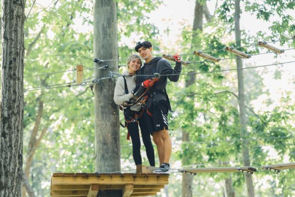 romantic weekend getaways near Chicago, lakefront getaway Wisconsin, couples trip Midwest