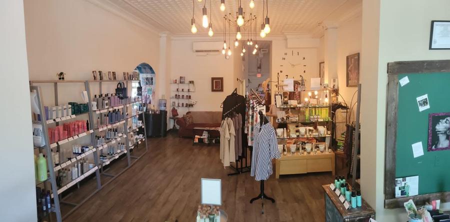 salon on 6th