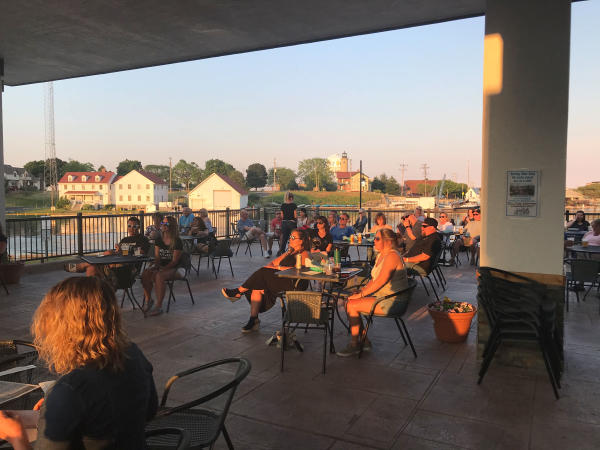 last minute weekend getaways near Chicago, lakefront vacations Wisconsin, Kenosha family travel