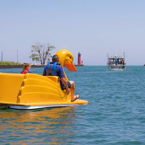 family lake vacations near Chicago, Lake Michigan family travel, Kenosha beaches