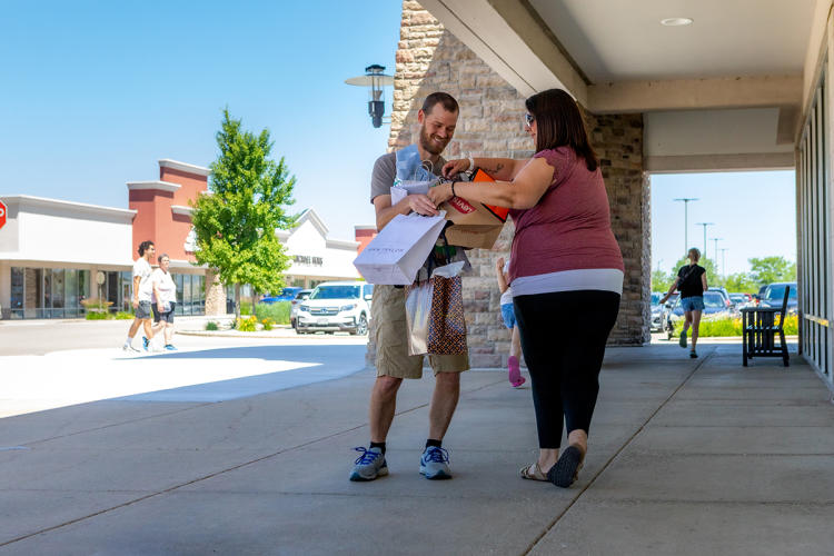 shoppers at Pleasant Prairie Premium Outlets