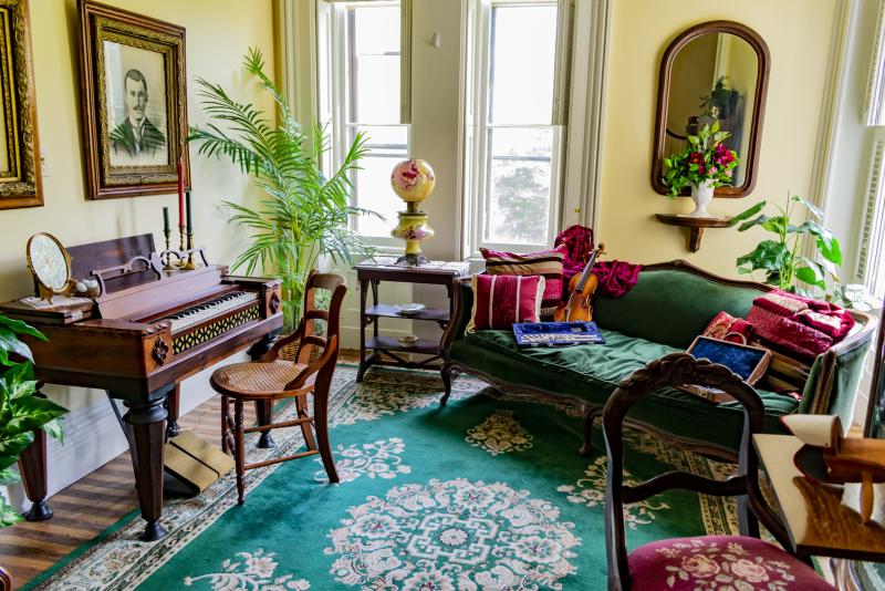 Durkee Mansion at Kemper Center
