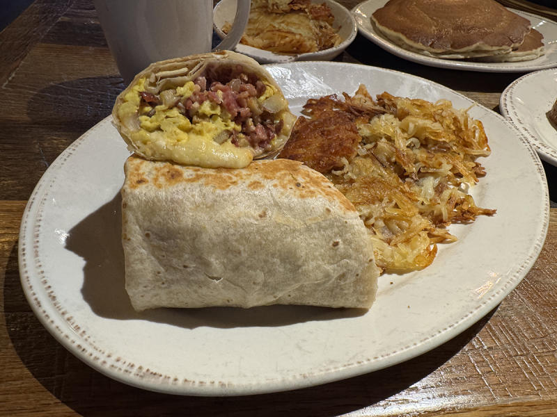 Breakfast at El Camino Kitchen
