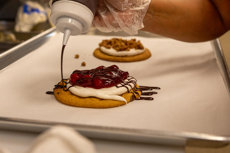 The Peach Cobbler Factory