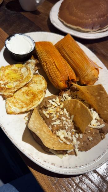 Breakfast at El Camino Kitchen