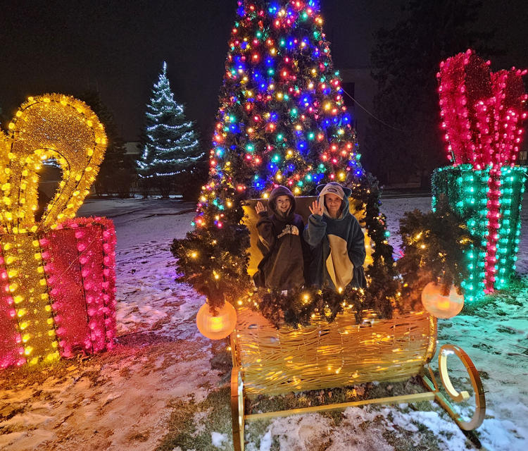Merry & Bright holiday season