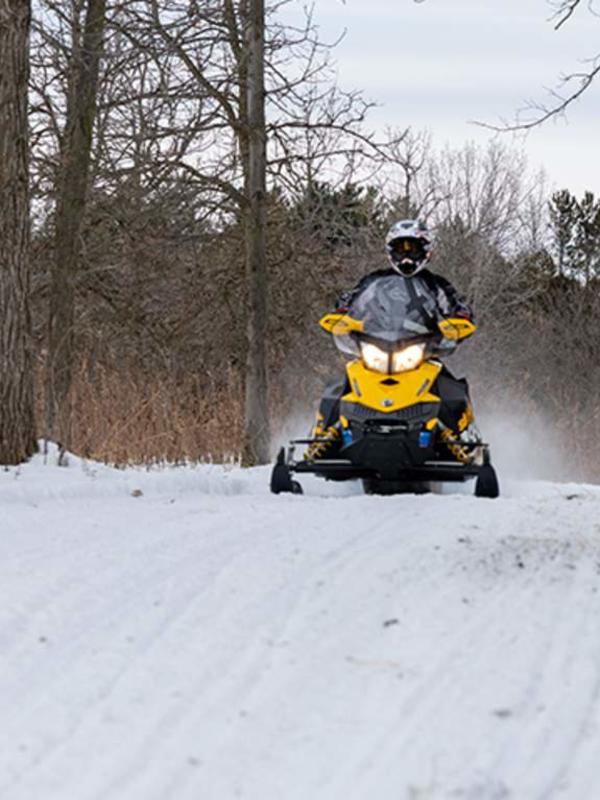 winter weekend getaways near Chicago, Kenosha winter lakefront, Lake Michigan winter vacations
