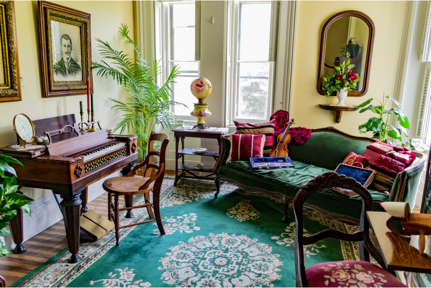 inside Durkee Mansion at Kemper Center